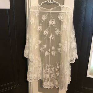 Francescas White Lace Kimono Medium